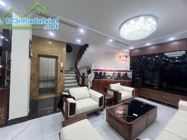 # Hot - Bán Gấp Nhà 40m2, MT 4.3m, Nhỉnh 7 Tỷ