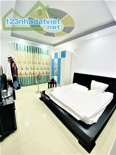 GIÁ TỐT !!! 6 TỶ X CÒN TL - HẺM NHỰA 5M Ô TÔ 7C THÔNG - HOÀNG SA 1 SẸC THẲNG - TIỆN MỞ CTY - 2