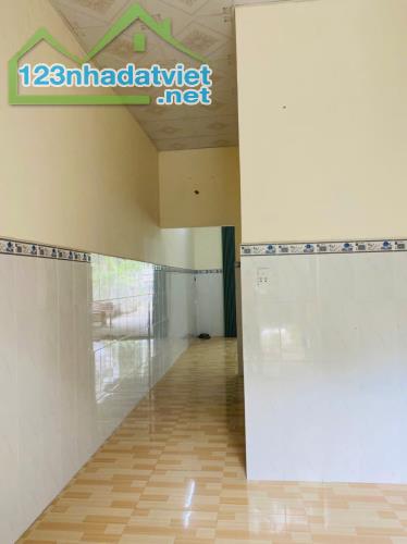 Nhà mặt tiền, 162m có sẵn thổ cư đường ô tô tải - 1