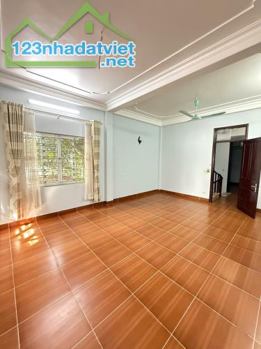 Bán nhà ngõ 87 Hoàng Quốc Việt, Cầu Giấy, 56m2, 30m ôtô, 2 thoáng, 10 tỷ - 2