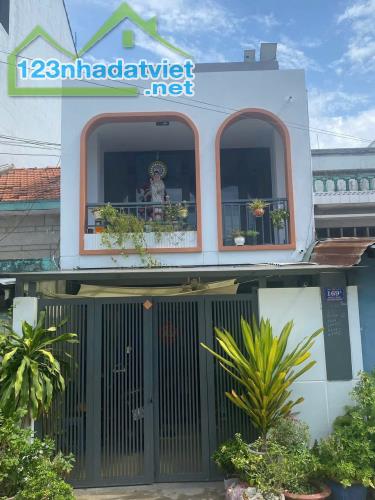 BÁN NHÀ ĐẸP MẶT TIỀN GIÁ RẺ ,GẦN CHỢ,ĐƯỜNG TRƯỚC NHÀ 6MCần bán nhà mặt tiền mới đẹp 1 trệt