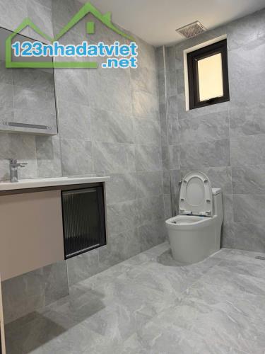 BÁN NHÀ MỚI XÂY QUAN HOA, CẦU GIẤY, 65M, 4 TẤNG, 5M,  13 TỶ 500, 40M RA MẶT PHỐ. - 2