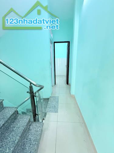 Bán nhà quận 11, đường Thái Phiên, 35m3, hẻm 4m, 4 tầng, 6.5 tỷ - 3