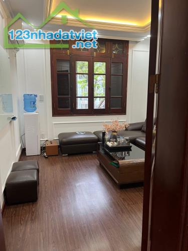 Bán Nhà Mặt Phố 40m6T Th/Máy Quận Ba Đình 2 THOÁNG 15,8 Tỷ Hoàng Hoa Thám. - 2