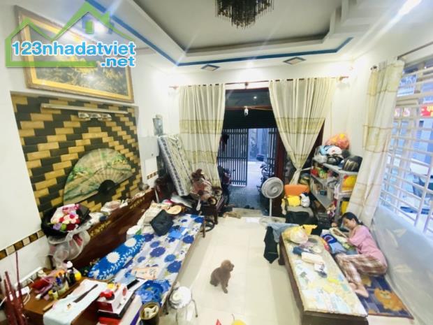BÁN NHÀ LÔ GÓC 2 MẶT HẺM, HẺM XE TẢI, SÁT CHỢ, TRƯỜNG HỌC, DIỆN TÍCH 52M2, GIÁ CHỈ 5.6 TỶ. - 4