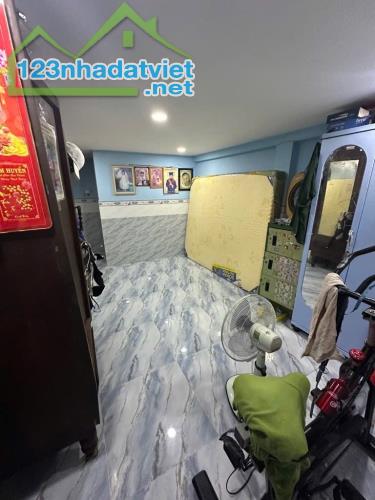 890🏡Nhà Gò Vấp – Gần Công Viên – Sân Bay – 5 Phòng Ngủ – Ngang Gần 13m – Chỉ 5.95 củ - 1