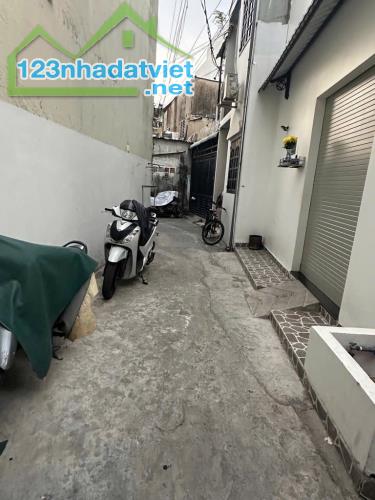 890🏡Nhà Gò Vấp – Gần Công Viên – Sân Bay – 5 Phòng Ngủ – Ngang Gần 13m – Chỉ 5.95 củ - 5