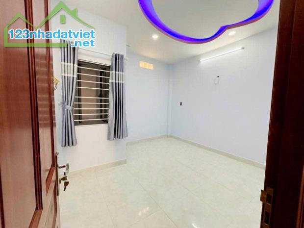 NHÀ KIÊN CỐ – HẺM XE TẢI LÊ VĂN KHƯƠNG, Q.12 - 1