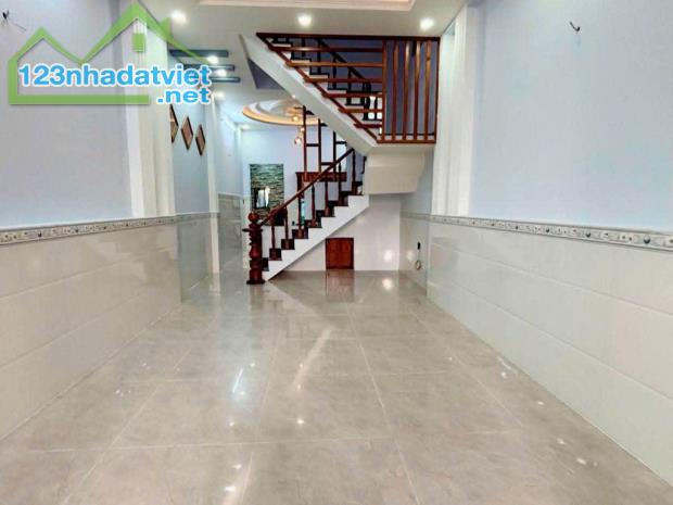NHÀ KIÊN CỐ – HẺM XE TẢI LÊ VĂN KHƯƠNG, Q.12 - 2