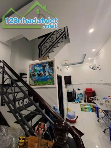 Bán nhà MỚI 40M2 HXH 3M, NGANG 4M, GẦN KDC HIMLAM, Đường Trần Xuân Soạn, Quận 7. - 1