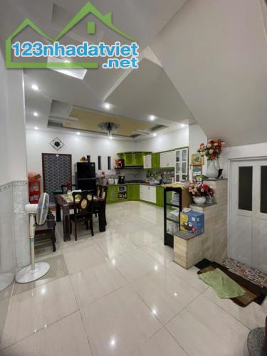BÁN NHÀ MẶT TIỀN, ĐƯỜNG 13B, NGAY KHU TÊN LỬA VIP ngang 5 dài 20, PHƯỜNG BÌNH TRỊ ĐÔNG B, - 2
