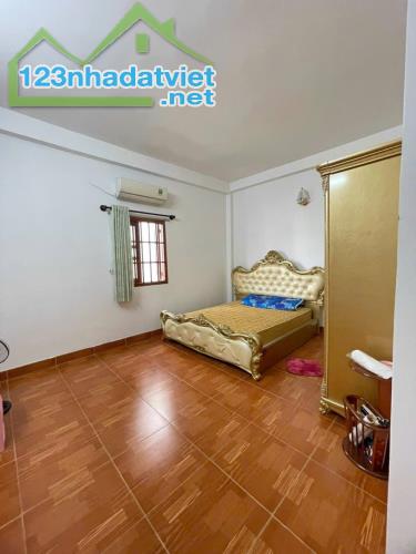 BÁN NHÀ MẶT TIỀN, ĐƯỜNG 13B, NGAY KHU TÊN LỬA VIP ngang 5 dài 20, PHƯỜNG BÌNH TRỊ ĐÔNG B,