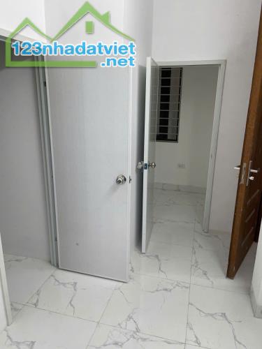 Nhượng phòng : Do chuyển cv về quê nên bọn mình muốn nhượng phòng Đình Thôn, Mỹ Đình 2,