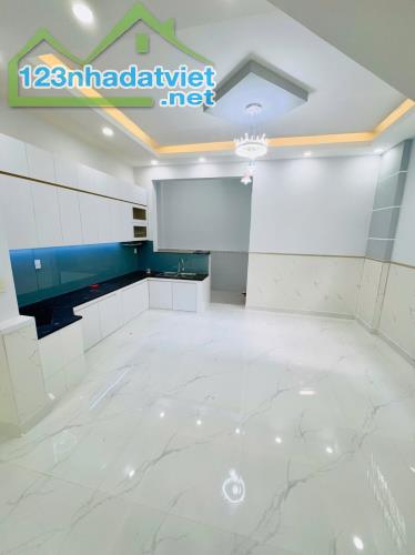 HXH quay đầu 1 trục Lê Văn Thọ P.11 Gò Vấp ngang 5.5m 115m2 giá 13 tỷ - 3