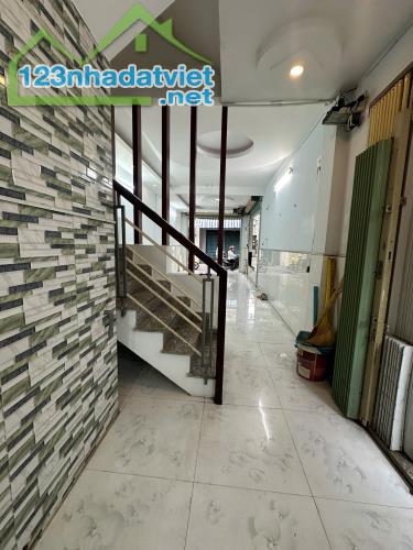 Bán nhà Dạ Nam Q8 lô góc 2 mặt hẻm nhựa xe tải - 4 tầng kinh doanh chỉ nhĩnh 7 tỷ - 2