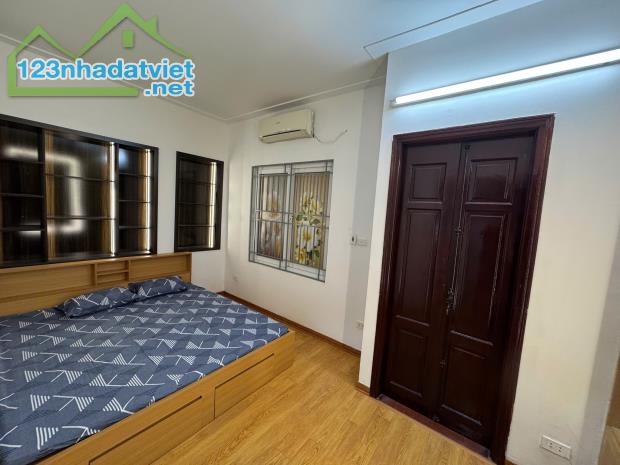 Có 102 ! Khương Trung Thanh Xuân , 45m2 4 Tầng ,ngõ rộng thoáng , ba gác đỗ cửa, 7.5 tỷ.