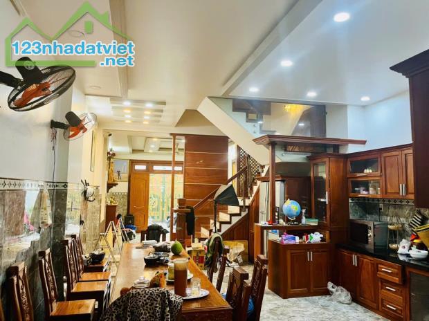 Bán nhà Trung Mỹ Tây Q.12, 5m x 25m, tặng toàn bộ NỘI THẤT, chỉ 14.9 tỷ tl. - 1