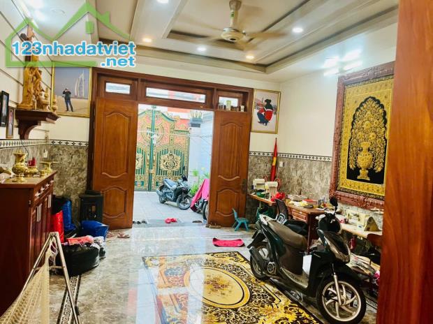 Bán nhà Trung Mỹ Tây Q.12, 5m x 25m, tặng toàn bộ NỘI THẤT, chỉ 14.9 tỷ tl. - 5