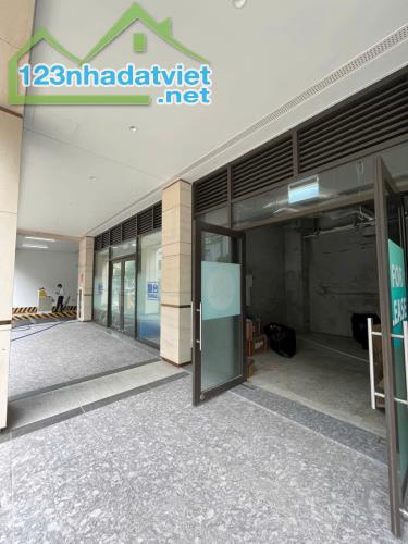 MỞ BÁN SHOPHOUSE HỒ BÁN NGUYỆT PHÚ MỸ HƯNG - TỪ 200 TRIỆU/M2  CRESCENT RESIDENCE 5 - XEM - 2