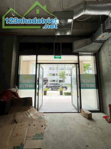MỞ BÁN SHOPHOUSE HỒ BÁN NGUYỆT PHÚ MỸ HƯNG - TỪ 200 TRIỆU/M2  CRESCENT RESIDENCE 5 - XEM - 3