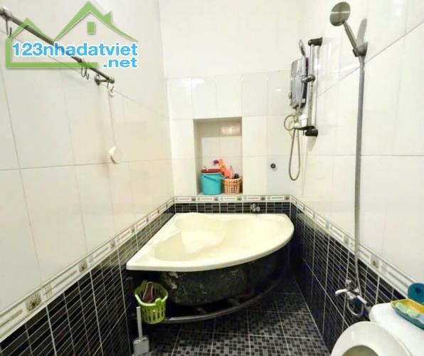 Hẻm xe hơi, Nguyễn Văn Khối, Gò Vấp, 4x13m, Ngang 4m, Nhỉnh 5 Tỉ
