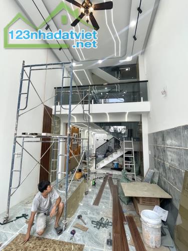 🌠 Nhà HXH Xây Mới 100% Hiếm Hoi Tại Trung Tâm Tân Phú Lúc Này - DT64M²