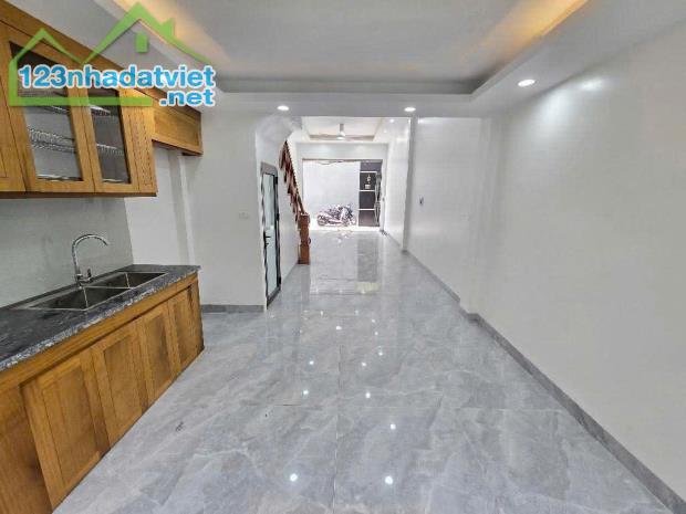 Bán nhà 4 tầng Ngũ Hiệp, Thanh Trì, Giá nhỉnh 5 tỷ - 1