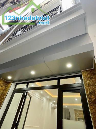 8.75 tỷ nhà Pháo Đài Láng Đống Đa mới tinh 60m ra ô tô 6 tầng thang máy 36m2, ở + cho thuê - 1