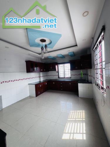 HẺM XE HƠI TMT19, PHƯỜNG TRUNG MỸ TÂY, QUẬN 12, 82M2 CHỈ HƠN 6 TỶ ĐỒNG - 4
