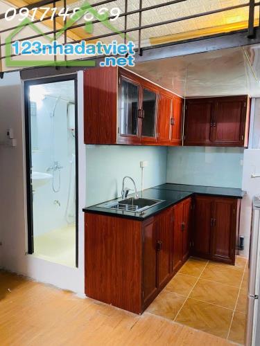 Chính chủ cho thuê căn hộ full nội thất tại 1194 Đường Láng.