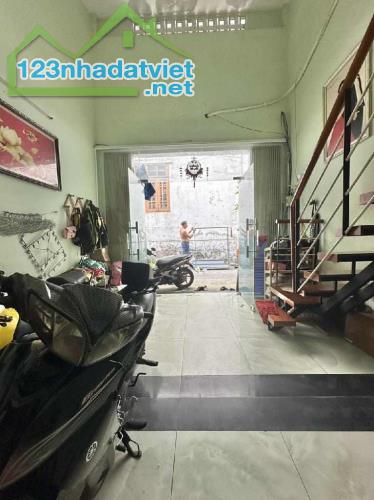 BÁN NHÀ ĐẸP NGUYỄN THỊ THẬP Q7 DT50m2 - 2
