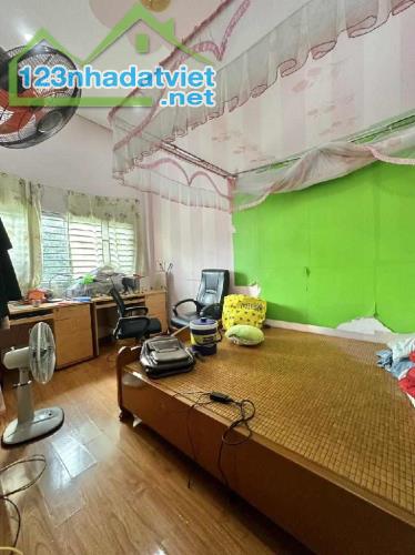 BÁN NHÀ ĐẸP NGUYỄN THỊ THẬP Q7 DT50m2 - 3