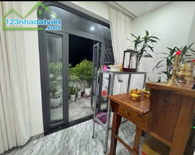 Bán nhà chính chủ Bình Tân - Sinco 51m2 3 tầng nhích 5 tỷ xe hơi thông - 1