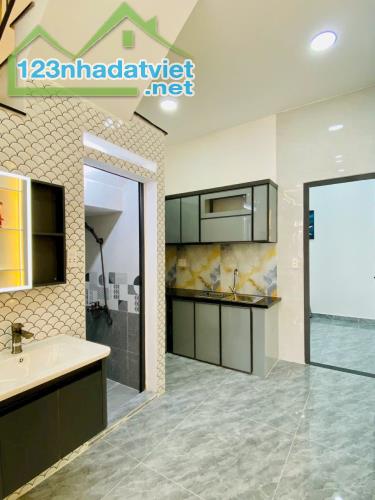 Siêu Phẩm HXH Đậu Nhà - Liền Kề Các Trường Đại Học - 49m² - 2 Tầng - Nguyễn Văn Lượng - GV - 2