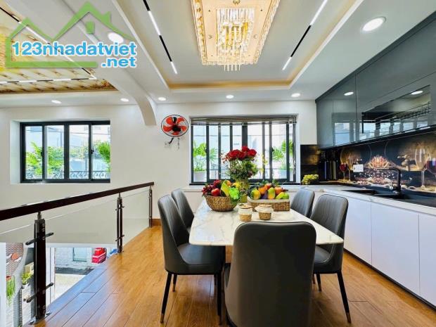 BÁN BIỆT THỰ MINI NGANG 8M – 60M2 - FULL NỘI THẤT – CHỈ 7.9 TỶ!
Vị trí cực đẹp – Phạm - 3