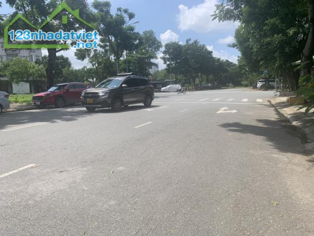 C125 🔥 CƠ HỘI ĐẦU TƯ HIẾM CÓ - ĐẤT MẶT TIỀN NGUYỄN THỊ THẬP, QUẬN 7 🔥