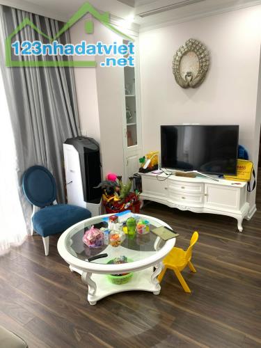 Bán Nhà Riêng 50m2 , Nhà đẹp sáng bóng - 1
