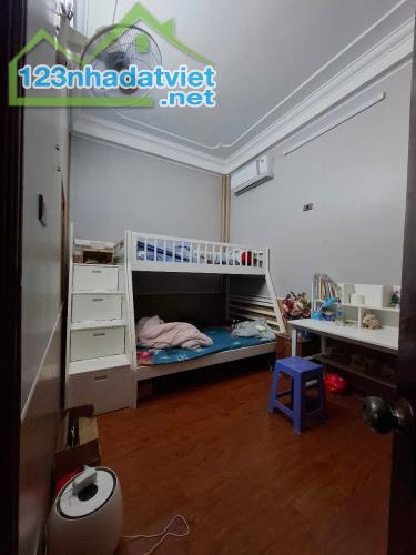 Bán nhà phố Phạm Tuấn Tài, Cầu Giấy, 58m2, ô tô, ngõ thông, gần phố, 2 thoáng, 16 tỷ - 1
