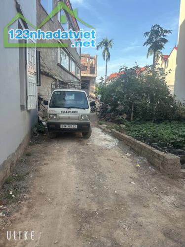 Hơn 1 tỷ có ngay mảnh tại Tốt Động - 
Chương Mỹ - Hà Nội.
- DT: 61,6 m2 mặt tiền 4. hậu 4. - 3