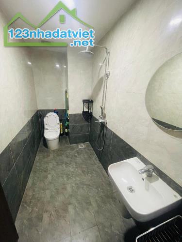 Chỉ còn 1 căn có sổ ở ct6 hà đông - 1