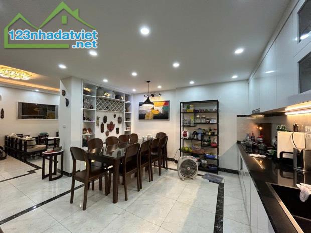 CỰC HIẾM! Bán Nhà Phố Kim Mã, Ba Đình 55m², Mặt Tiền 5.5m, 5 Tầng Đẹp – Chỉ 12 Tỷ - 1