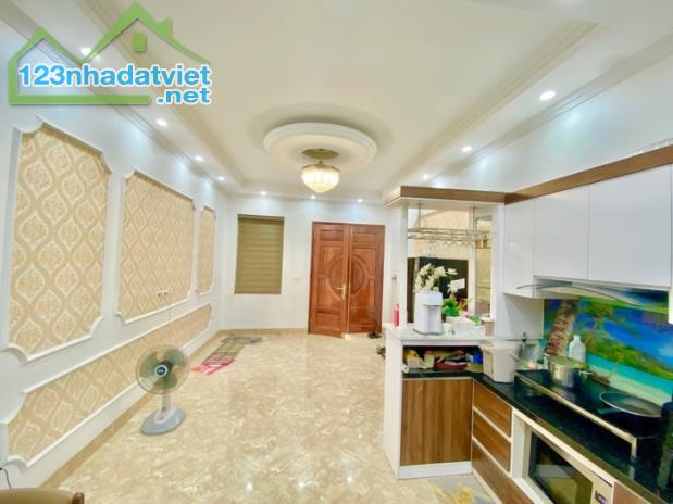 TRUNG TÂM XUÂN LA 30M 4 TẦNG 6,6 TỶ - 1