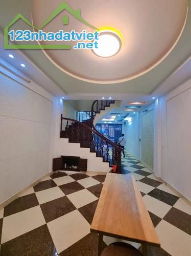 HOÀNG QUỐC VIỆT -CẦU GIẤY, BÁN NHÀ 5 TẦNG, 60M2,Ô TÔ ĐỖ CỬA NGÀY ĐÊM, 2 MẶT NGÕ