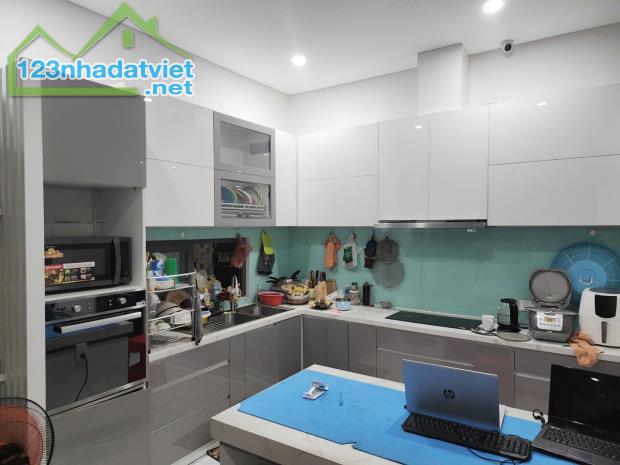 Bán Nhà Hẻm 8m Khu Kiều Đàm, 120m2, 5 Tầng, 8X15, Chỉ 22 tỷ 5,Tân Hưng, Quận 7 - 2