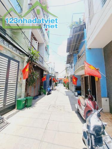 Siêu Phẩm nhà đường số 8 Lê Văn Quới hẻm 6m thông 44m2,4 Tầng Nhỉnh 5 tỷ