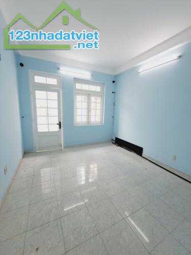 Siêu Phẩm nhà đường số 8 Lê Văn Quới hẻm 6m thông 44m2,4 Tầng Nhỉnh 5 tỷ - 3