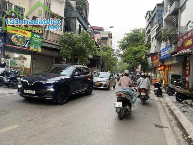 BÁN NHÀ MẶT PHỐ 2 THOÁNG 20TỶ 52m 2 TẦNG MT 5m VỈA HÈ Ô TÔ TRÁNH KINH DOANH THỤY KHUÊ TÂY - 1