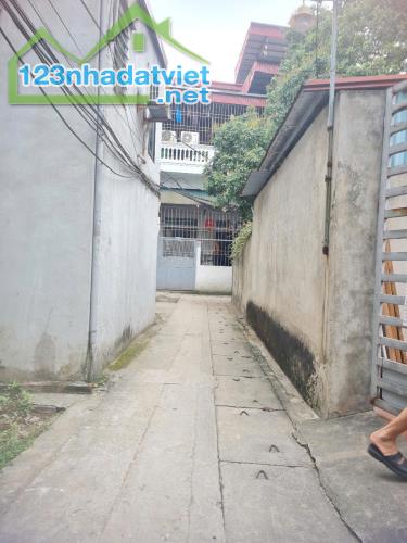 Bán đất Yên Nghĩa,Hà Đông 33m2,ngõ 2.4m,oto đỗ gần,giá chỉ 2.3 tỷ. - 1