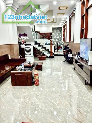 Ở NGAY! Bán Nhà 4 Tầng Siêu Đẹp Sư Vạn Hạnh, 53m2, 8 Tỷ TL