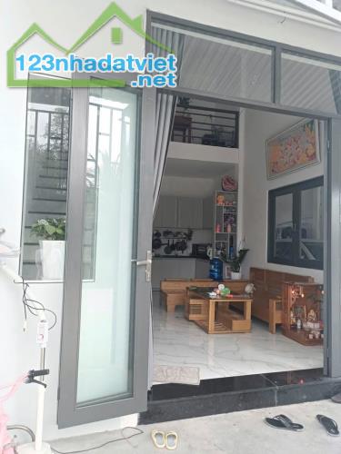 Bán gấp căn nhà 1 trệt 1 lửng, SHR, Nhuận Đức, Củ Chi, Giá 950 triệu. - 1